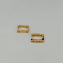 BRINCO ARGOLA QUADRADA ZIRCONIAS P