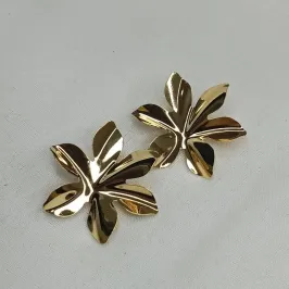 BRINCO CHAPA FLOR