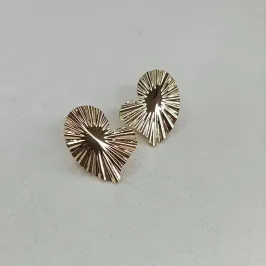 BRINCO CHAPA TEXTURA CORAÇÃO