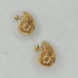 BRINCO GOTA VAZADO