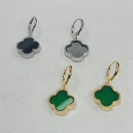 BRINCO TREVO PEDRA VERDE\PRETO