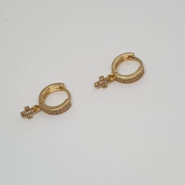 BRINCO ARGOLA CRAVEJADA C/PINGENTE CRUZ