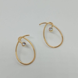 BRINCO FIO ENTRELACADO C/ 1 ZIRCONIA