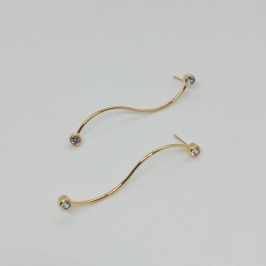 BRINCO HASTE TORCIDA C/ ZIRCONIA NA BASE E NA PONTA