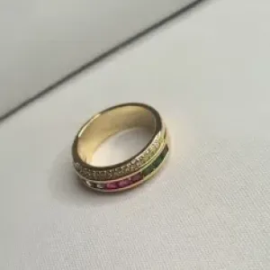 ANEL 1/ 2 ALINCA LARGA CRAVEJADA/ COLOR