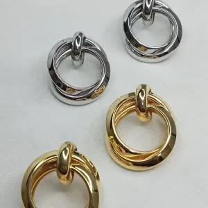 BRINCO ARGOLA ENTRELAÇADA DUPLO