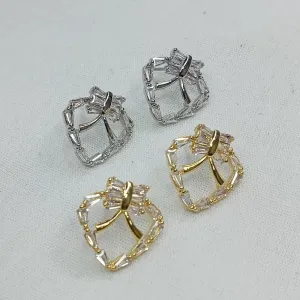 BRINCO CORAÇAO ZIRCONIA BAGUETE