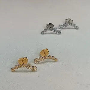 BRINCO EAR CUFF CRAVEJADO