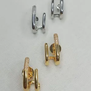 BRINCO EAR HOOK DUAS HASTES LISO/ZIRCONIA