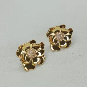 BRINCO FLOR 1/2 LISA 1/2 CRAVEJADA