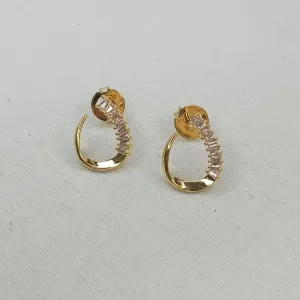 BRINCO MEIO LISO MEIO CRAVEJADO