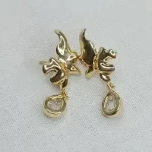 BRINCO ORGANICO COM GOTA DE CRISTAL  PEND.