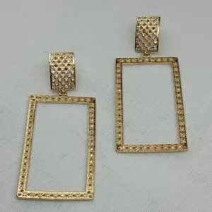 BRINCO QUADRADO CRAVEJADO