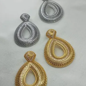 BRINCO VAZADO COM ZIRCONIA