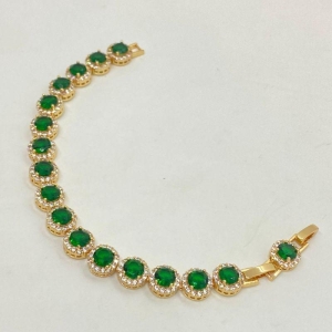 PULSEIRA  PEDRA VERDE RESONDA CRAVEJADA AO REDOR