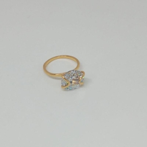 ANEL SOLITARIO  C/ GARRAS EM V