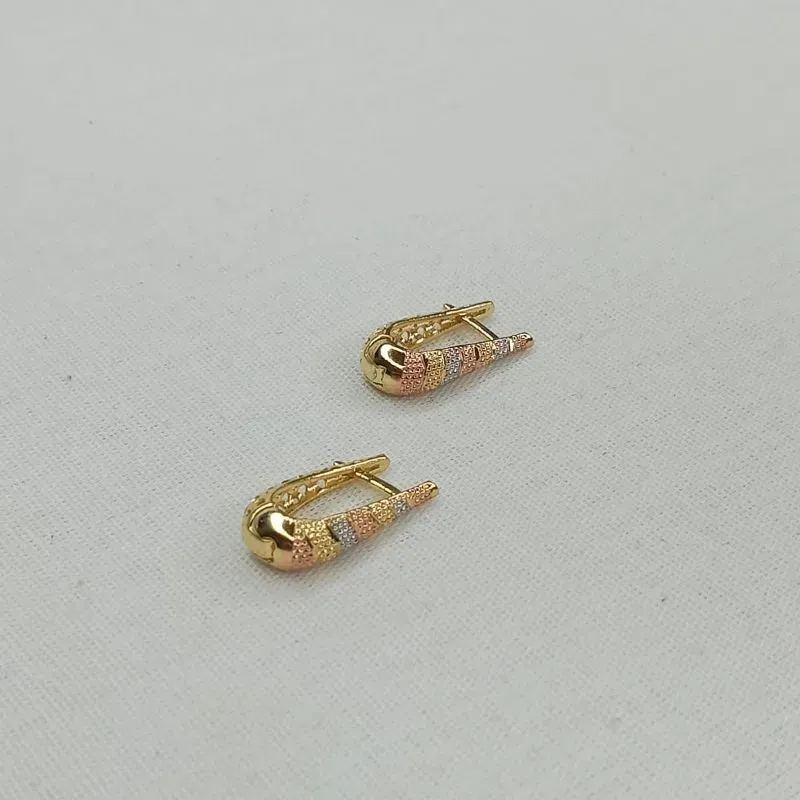 BRINCO ARGOLA OVAL TRÊS CORES P