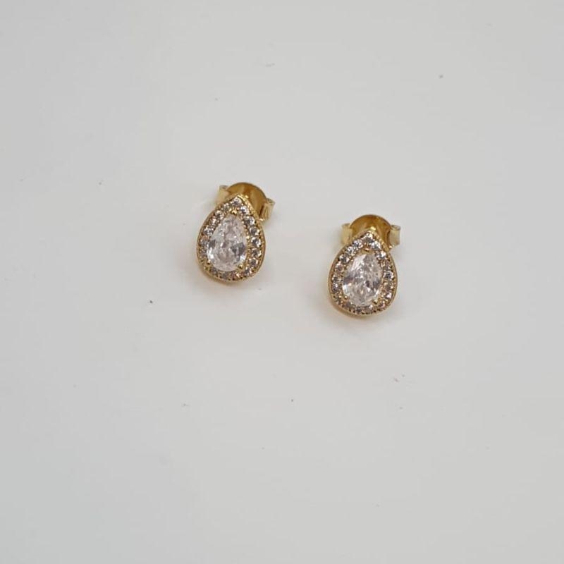 BRINCO GOTA ZIRCONIA  CRAVEJADO AO REDOR