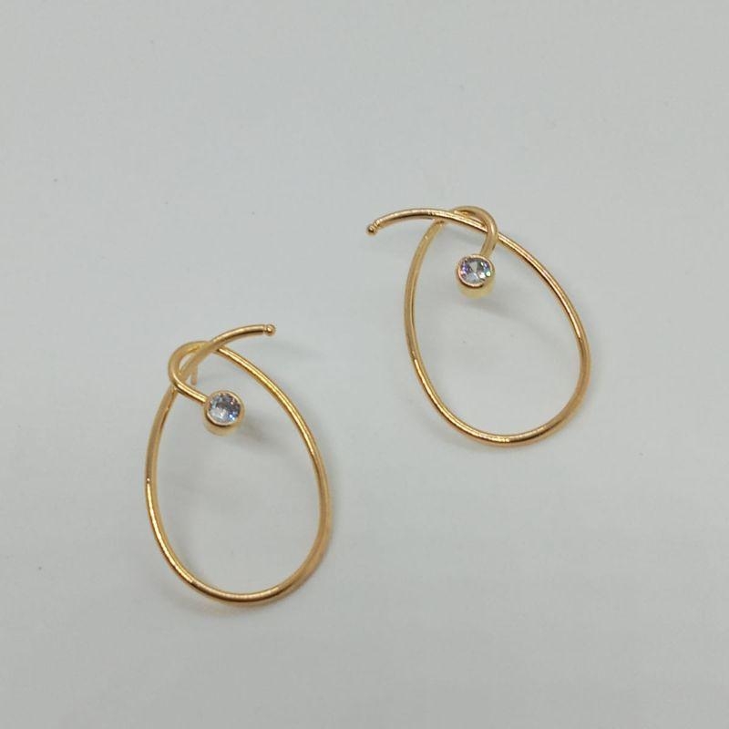 BRINCO FIO ENTRELACADO C/ 1 ZIRCONIA