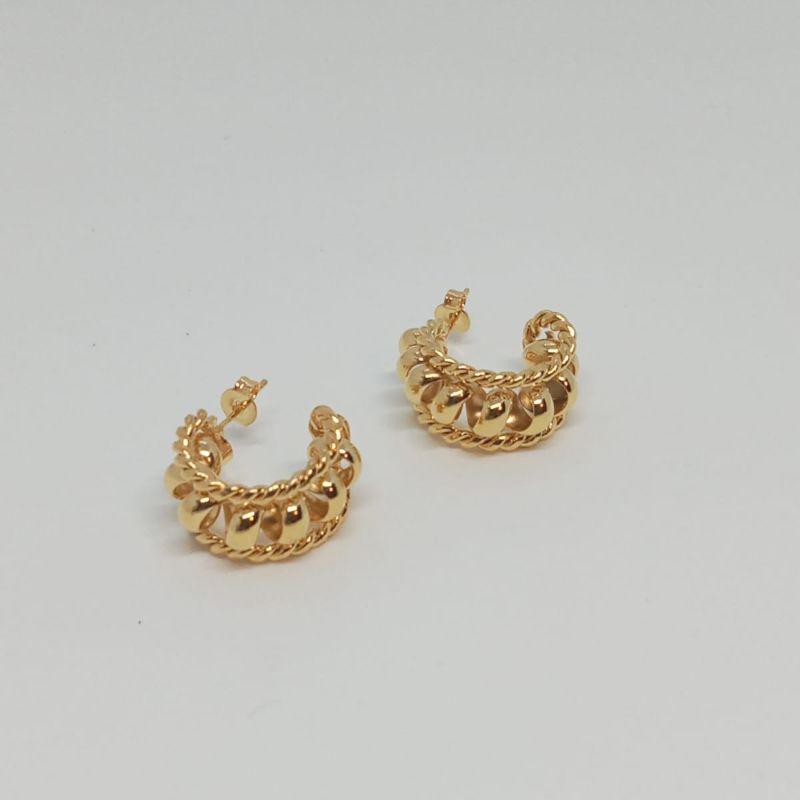 BRINCO 1/2 ARGOLA  C/ TUDO TORCIDO NO MEIO