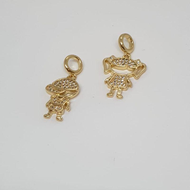 PINGENTE MENINO/MENINA CRAVEJADO