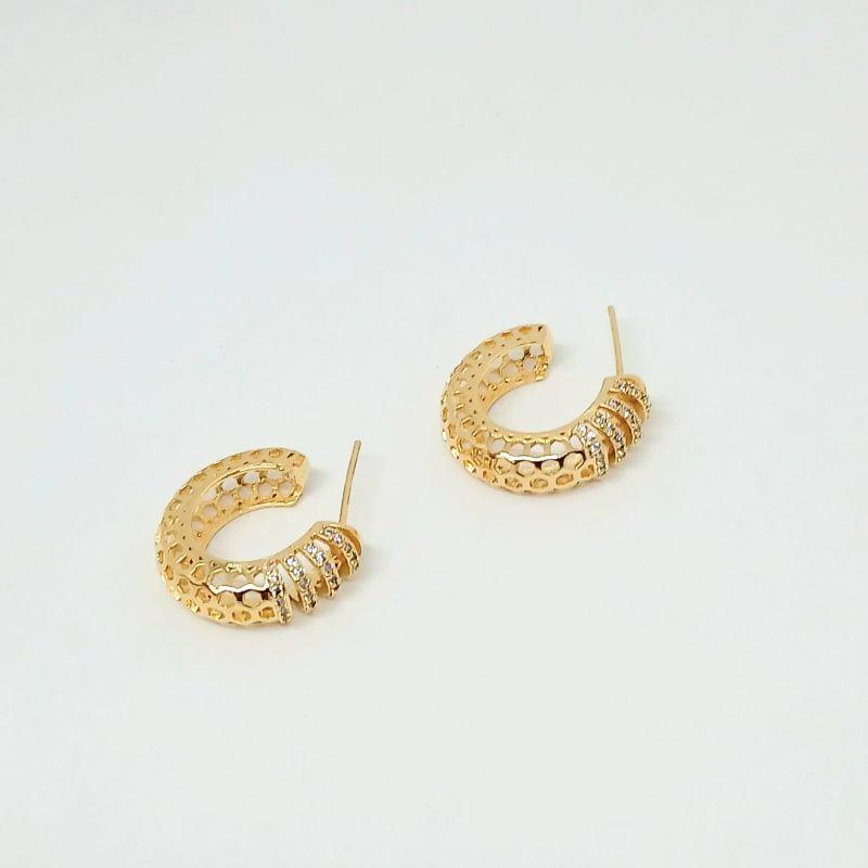 BRINCO ARGOLA  VAZADO C/4 FILEIRA CRAVEJADAS