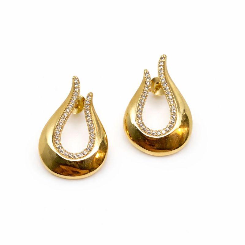 BRINCO CURVADO LISO C/O MEIO CRAVEJADO